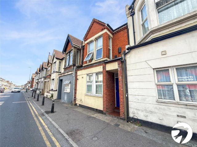 Apartment for rent in Brompton, Gillingham