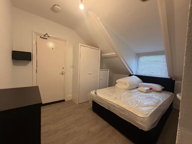 Room for rent in Brompton, Gillingham