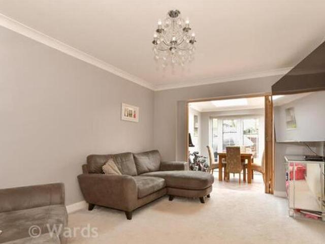 House for sale in Sutton-at-Hone and Hawley, Monks Orchard