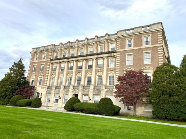 Condo for sale in Shawsheen Village, Andover