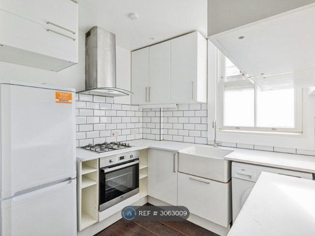 Apartment for rent in Highgate New Town, Greater London