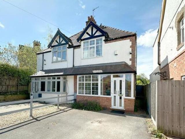House for sale in Green Lane, Gibbet Hill