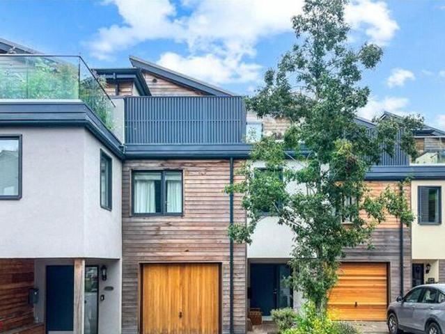 House for sale in Strode, Devon