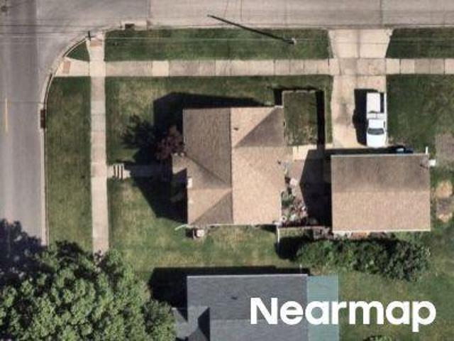 House for sale in Waterloo, Black Hawk County