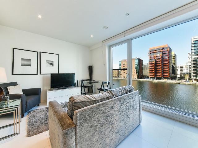 Studio for rent in Isle Of Dogs, Greater London