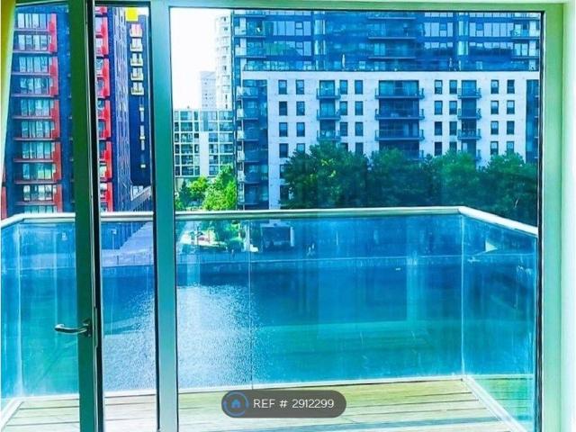 Studio for rent in Isle Of Dogs, Greater London