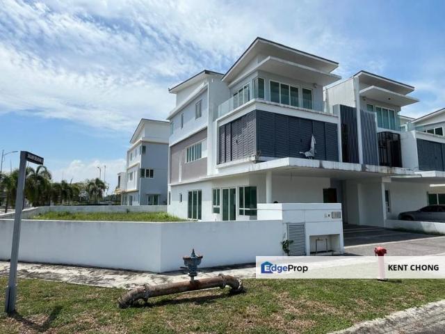 House for sale in Tanjong Sepat, Selangor