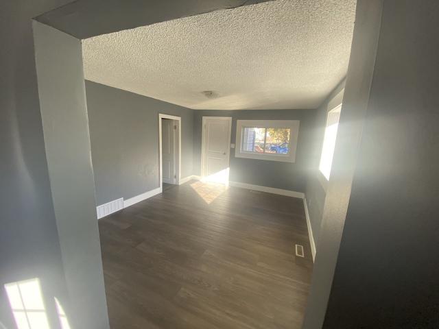 Apartment for rent in Balwin, Edmonton