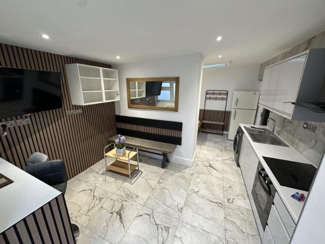 House for rent in Barnwell, Arbury