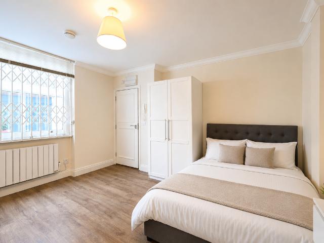 Studio for rent in Shepherd's Bush, Greater London