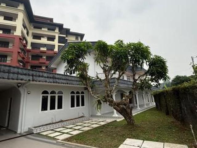 Bungalow for rent in Kuching, Sarawak