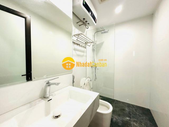 Nhà mặt phố bán