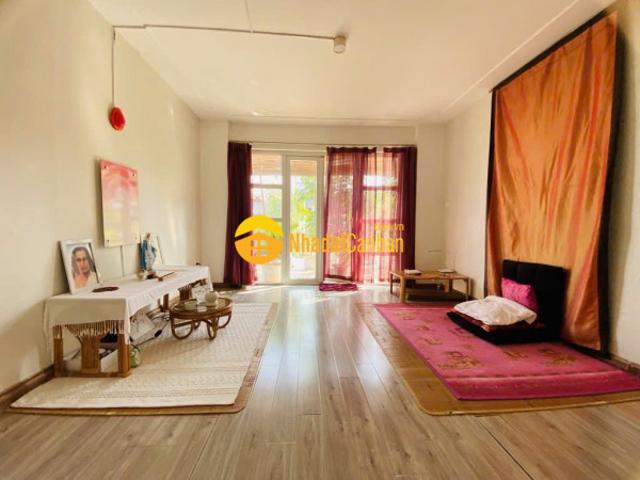 Nhà mặt phố bán