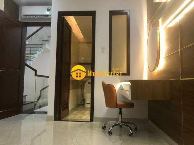 Nhà mặt phố bán