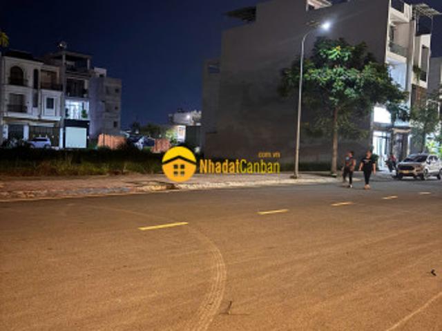 Mặt bằng bán