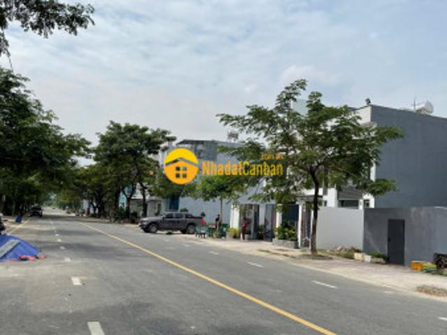 Mặt bằng bán