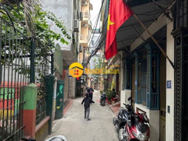 Nhà mặt phố bán