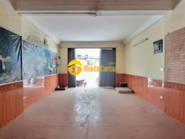 Nhà mặt phố bán