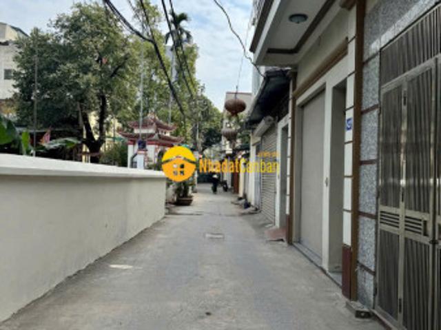 Nhà mặt phố bán