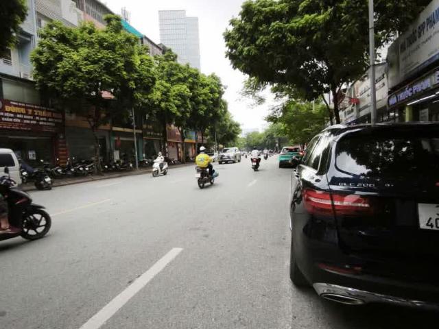 Nhà mặt phố bán tại Hoàn Kiếm, Hà Nội