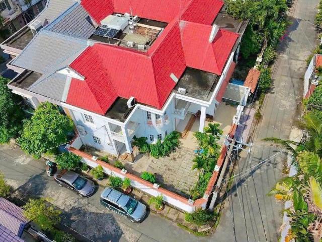 Nhà mặt phố bán
