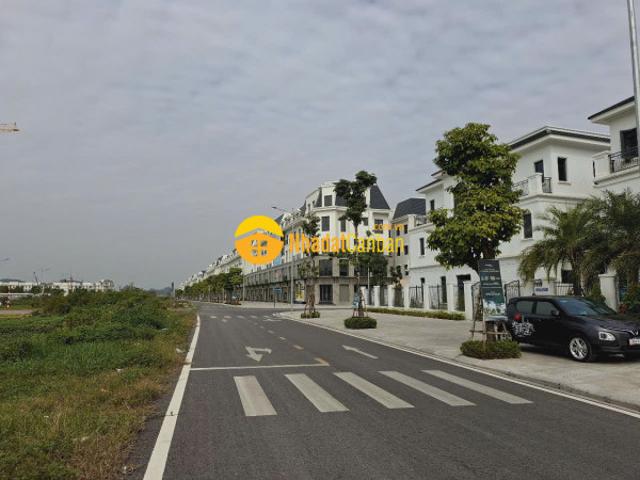 Nhà mặt phố bán