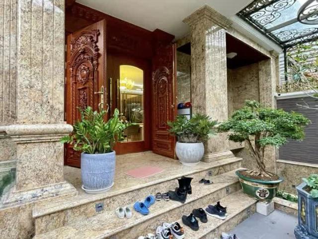 Biệt Thự bán tại Hoàn Kiếm, Hà Nội