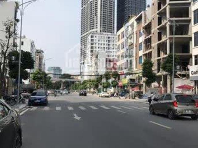 Nhà mặt phố bán tại Hoàn Kiếm, Hà Nội