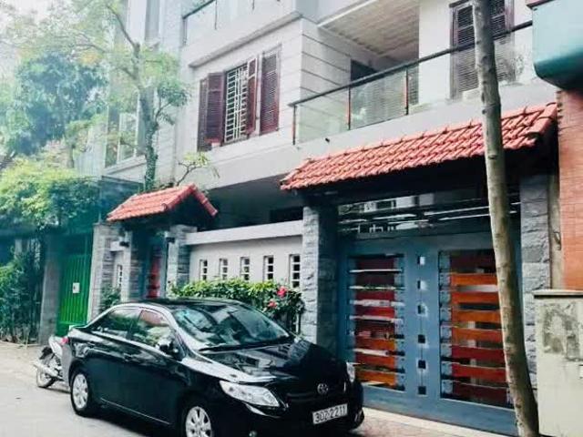 Nhà mặt phố bán tại Hoàn Kiếm, Hà Nội