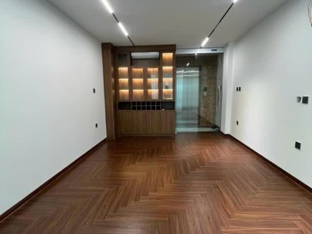 Nhà mặt phố bán tại Hoàn Kiếm, Hà Nội