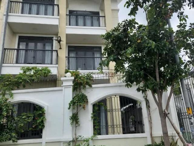 Biệt Thự bán tại Thủ Đức, Hồ Chí Minh