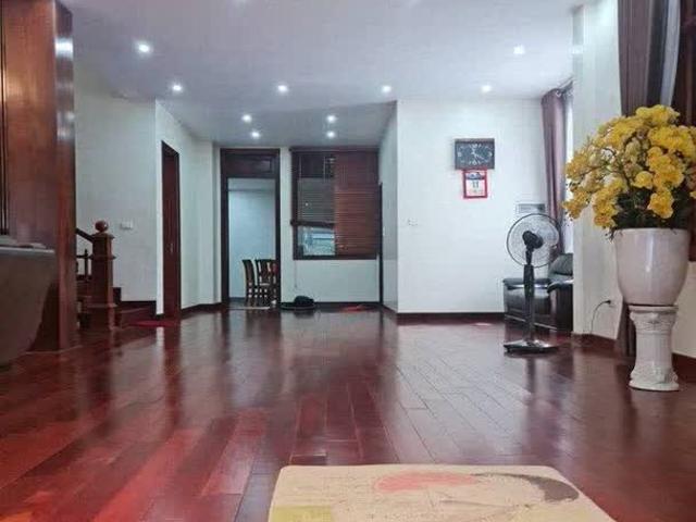 Biệt Thự bán tại Hoàn Kiếm, Hà Nội