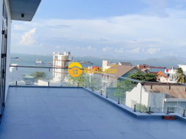 Nhà mặt phố bán