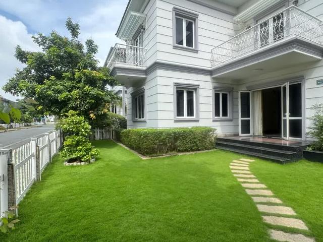 Nhà mặt phố bán tại Khuôn viên UBND Thành phố Hồ Chí Minh, Thành phố Hồ Chí Minh