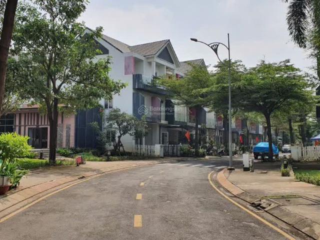 Biệt Thự bán tại Thủ Đức, Hồ Chí Minh