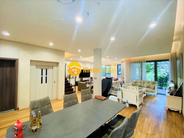 Nhà mặt phố bán