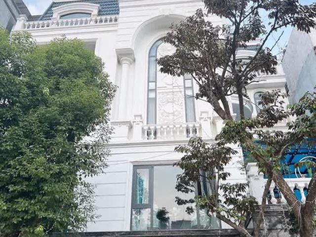 Nhà mặt phố bán tại Hoàn Kiếm, Hà Nội