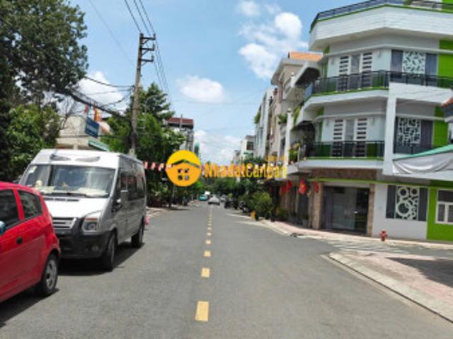 Nhà mặt phố bán