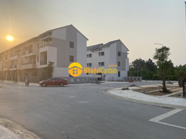 Nhà mặt phố bán