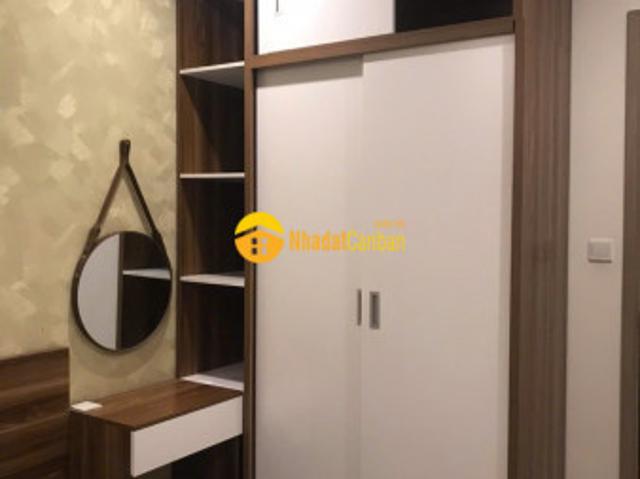 Nhà mặt phố bán