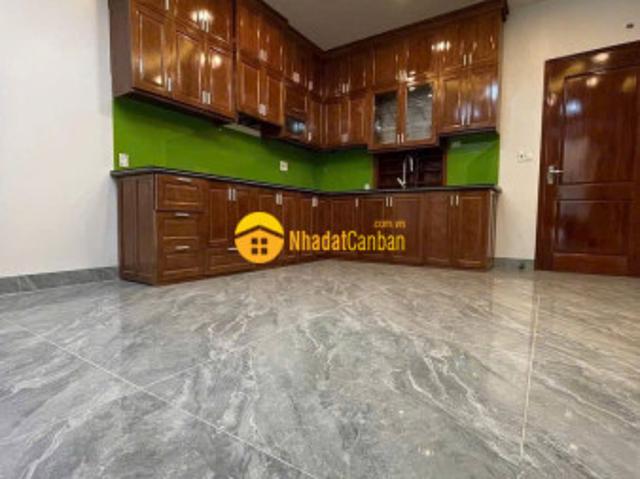 Nhà mặt phố bán