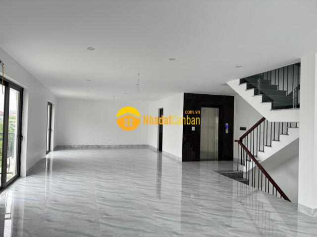 Nhà mặt phố bán