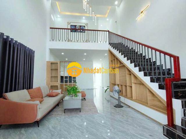 Nhà mặt phố bán
