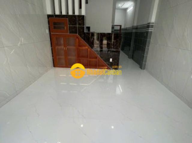 Nhà mặt phố bán