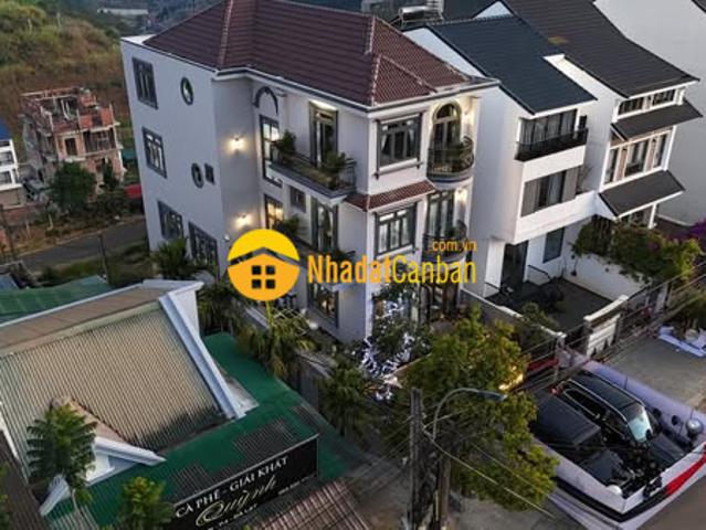 Nhà mặt phố bán