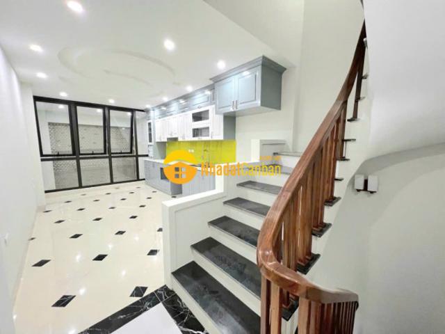 Nhà mặt phố bán
