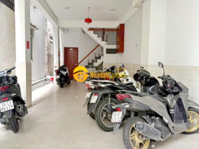 Nhà mặt phố bán
