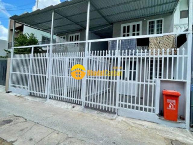 Nhà mặt phố bán