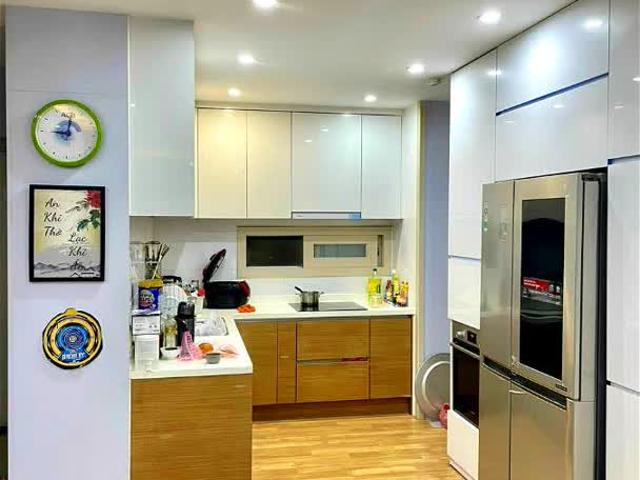 Nhà mặt phố bán tại Hoàn Kiếm, Hà Nội