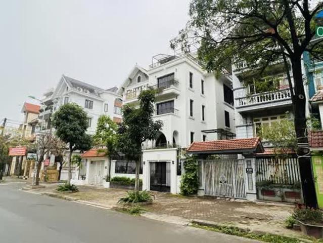Nhà mặt phố bán tại Hoàn Kiếm, Hà Nội